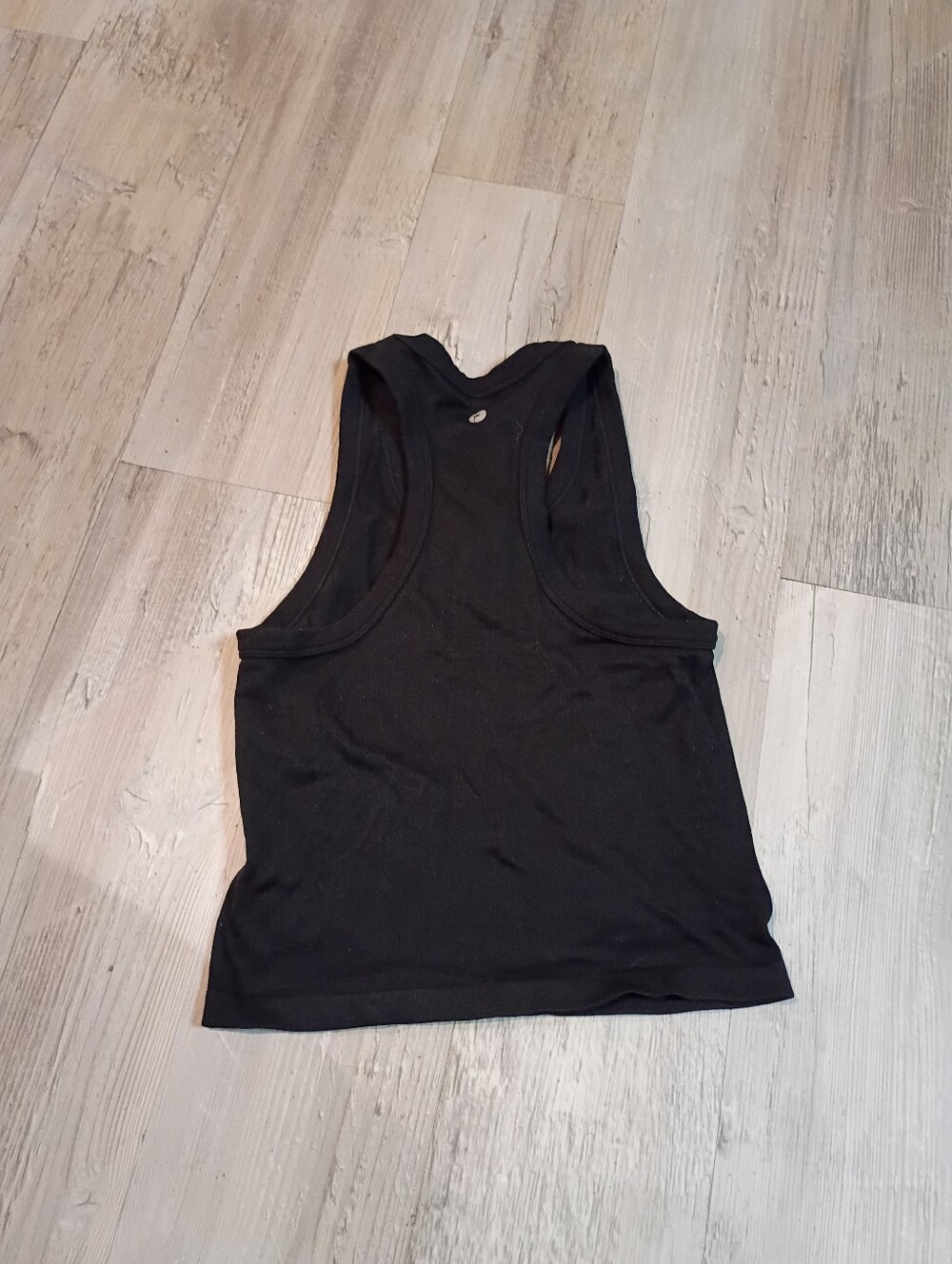 Workout Top - Picture 3 of 4